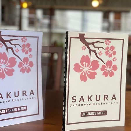 Hotel Izakaya Sakura Kandy Luaran gambar
