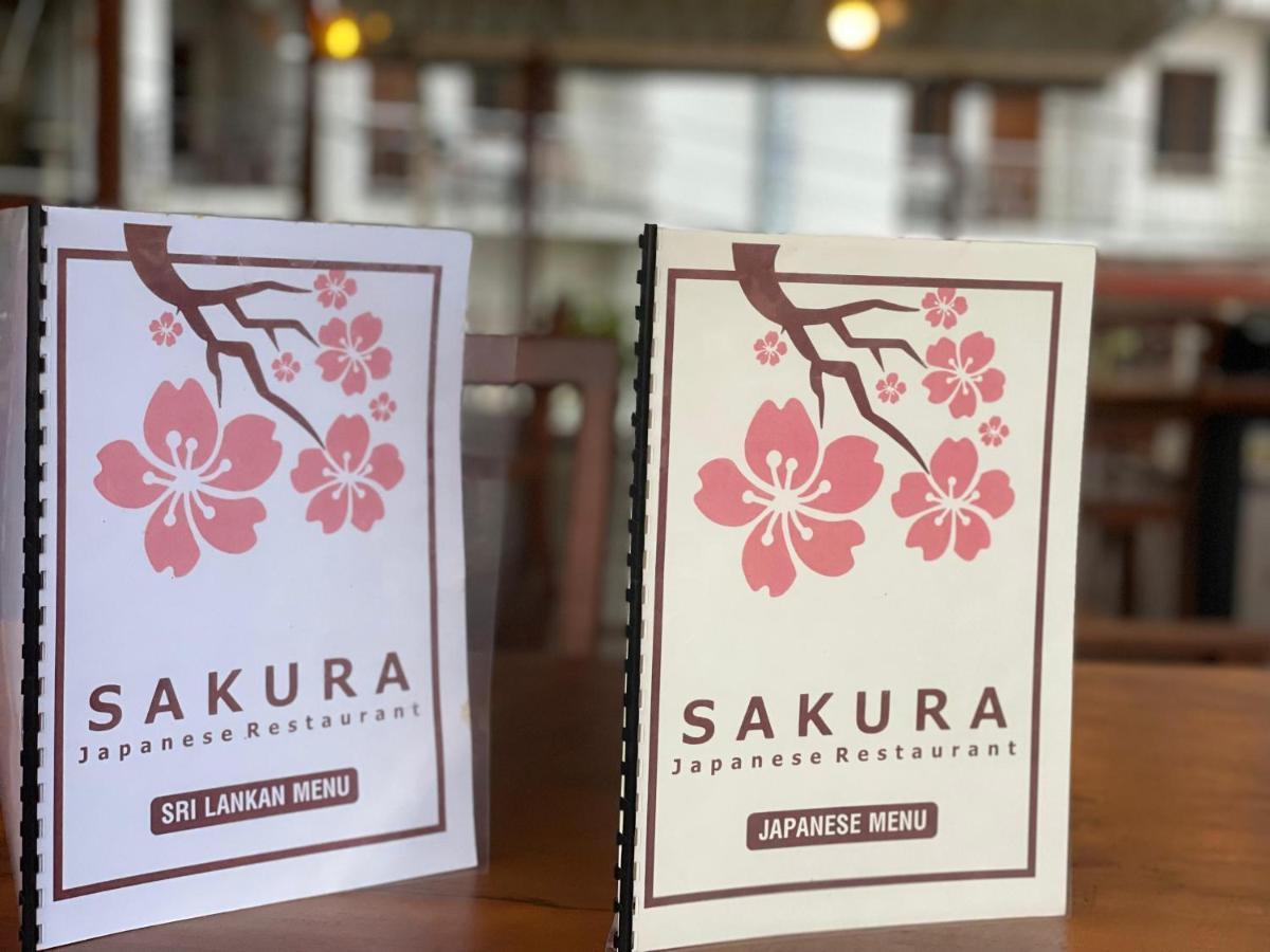 Hotel Izakaya Sakura Kandy Luaran gambar